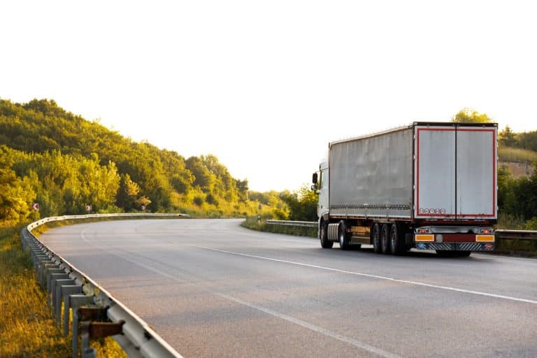 Recharge sans fil pour poids lourds électriques sur l'autoroute A10 Expérience révolutionnaire