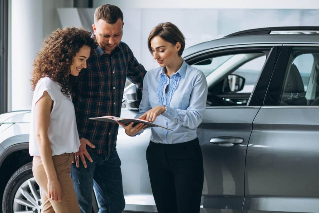 Quels sont les avantages financiers à acheter une voiture d'occasion